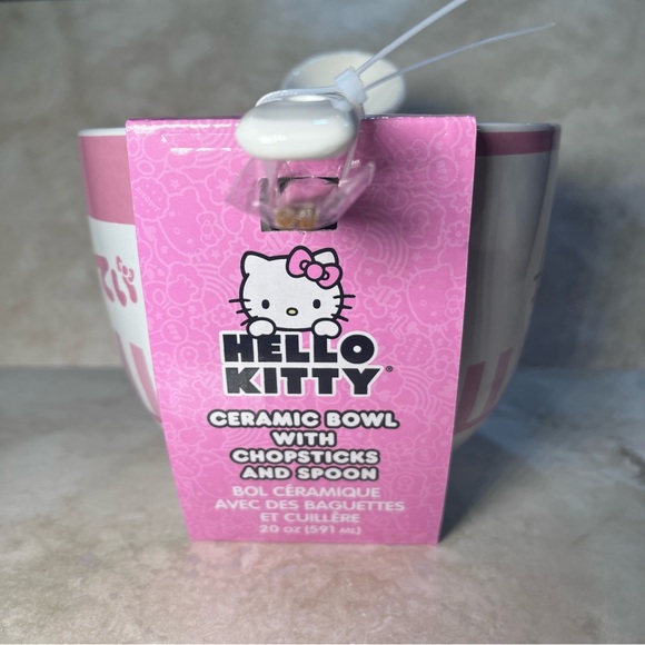 Hello Kitty Ceramic Bowl w/ Chopsticks & Spoon - Picture 4 of 6